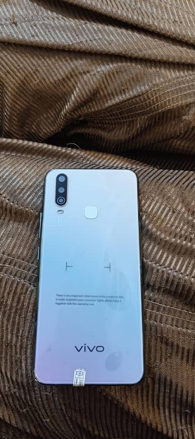 Vivo Y17