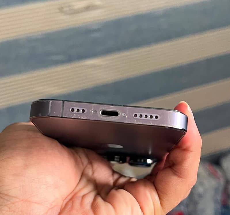 Apple iPhone 14 Pro 1