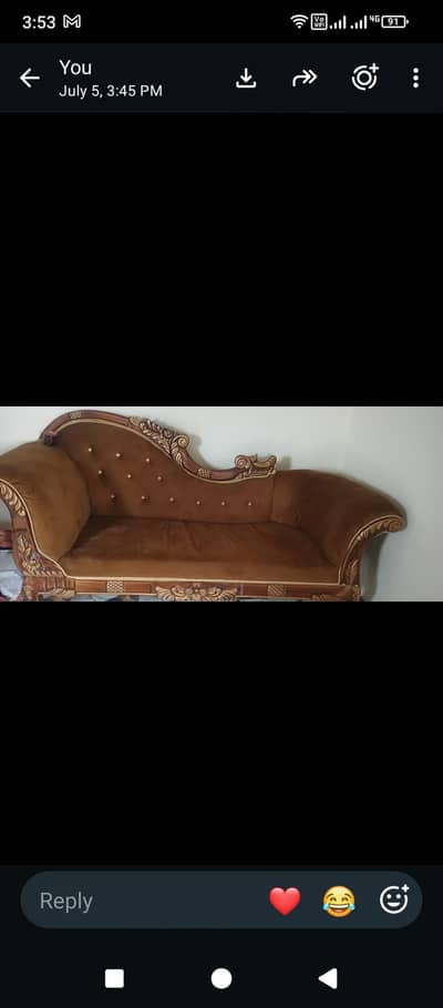 Dewan sofa