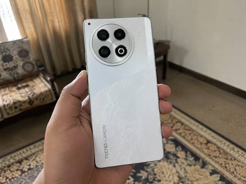 Tecno CAMON 30 4