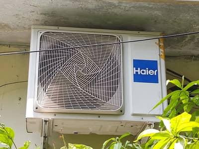 Hair Ac 10 by 8 condition