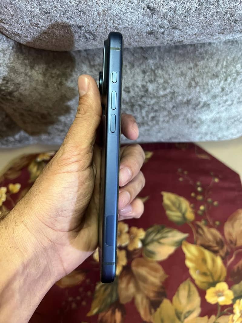 Apple iPhone 17 Pro Max 3