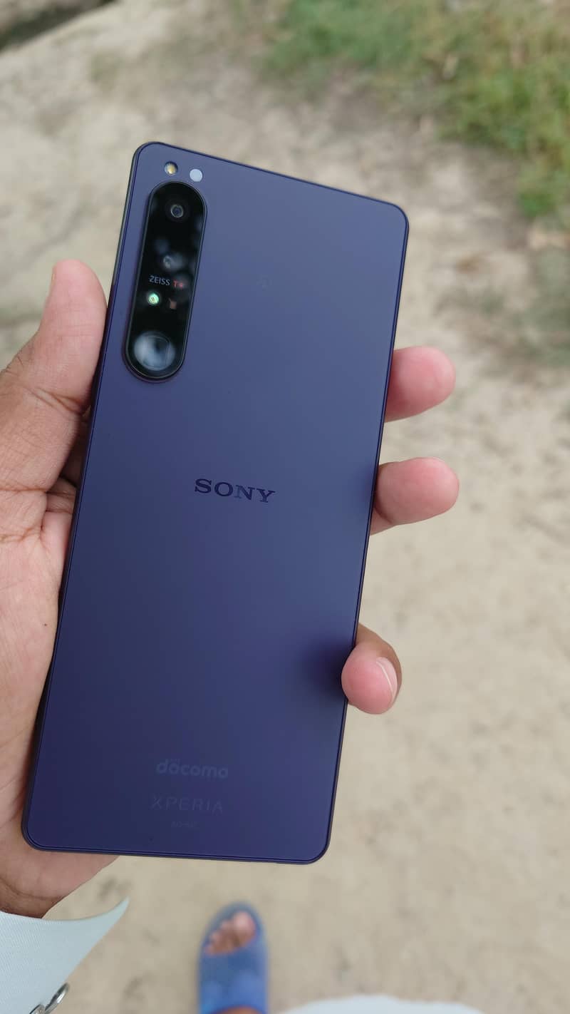Sony 1 IV 0