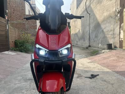 Road King Raptor Electric Scooter – Like New