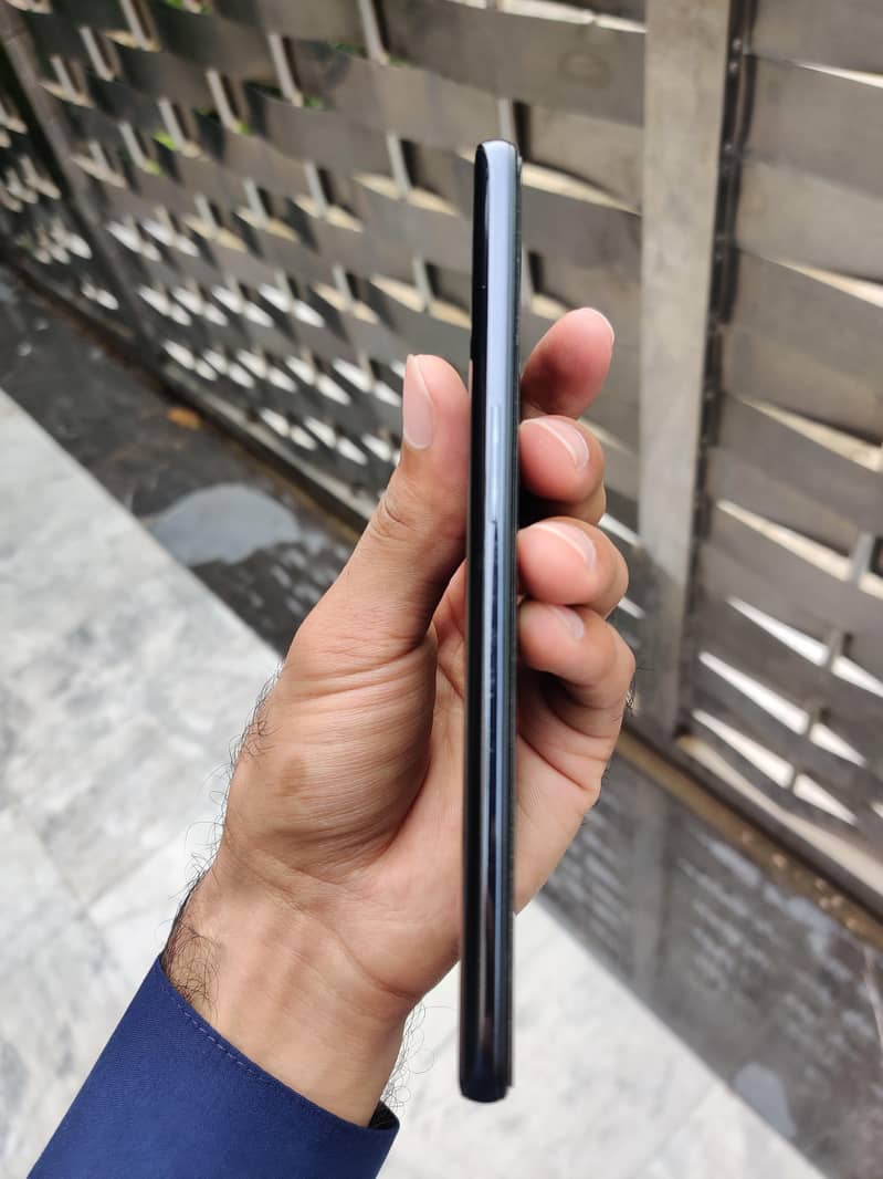 One Plus 9 4