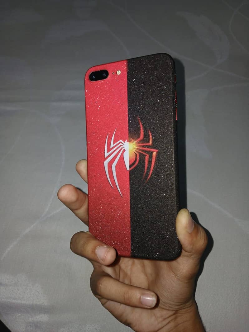 Apple iPhone 8 Plus 2