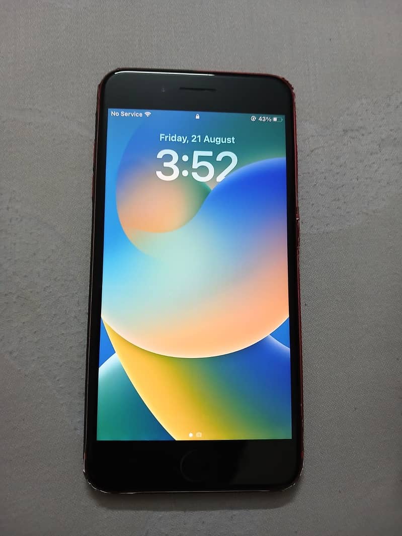 Apple iPhone 8 Plus 4