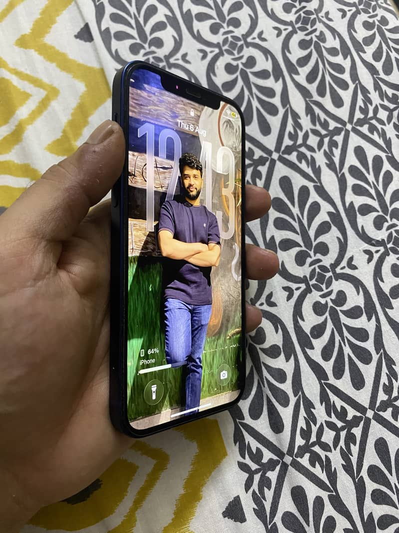 Apple iPhone 12 5