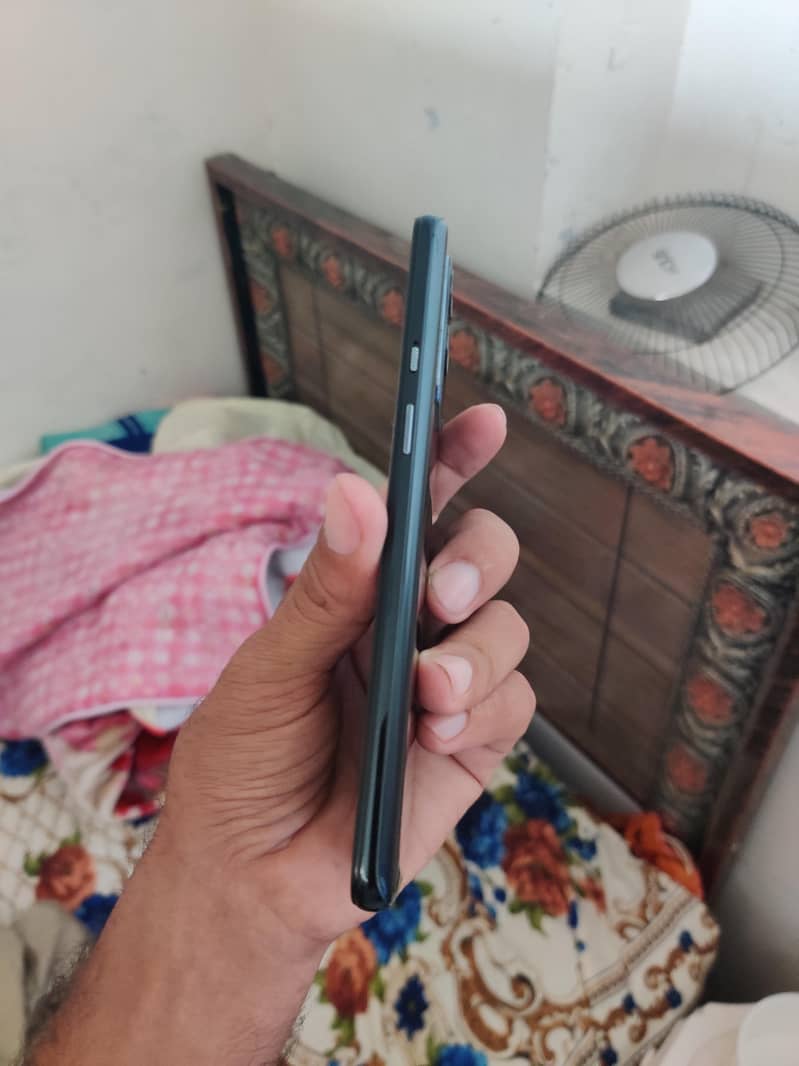 One Plus 9 5G 6