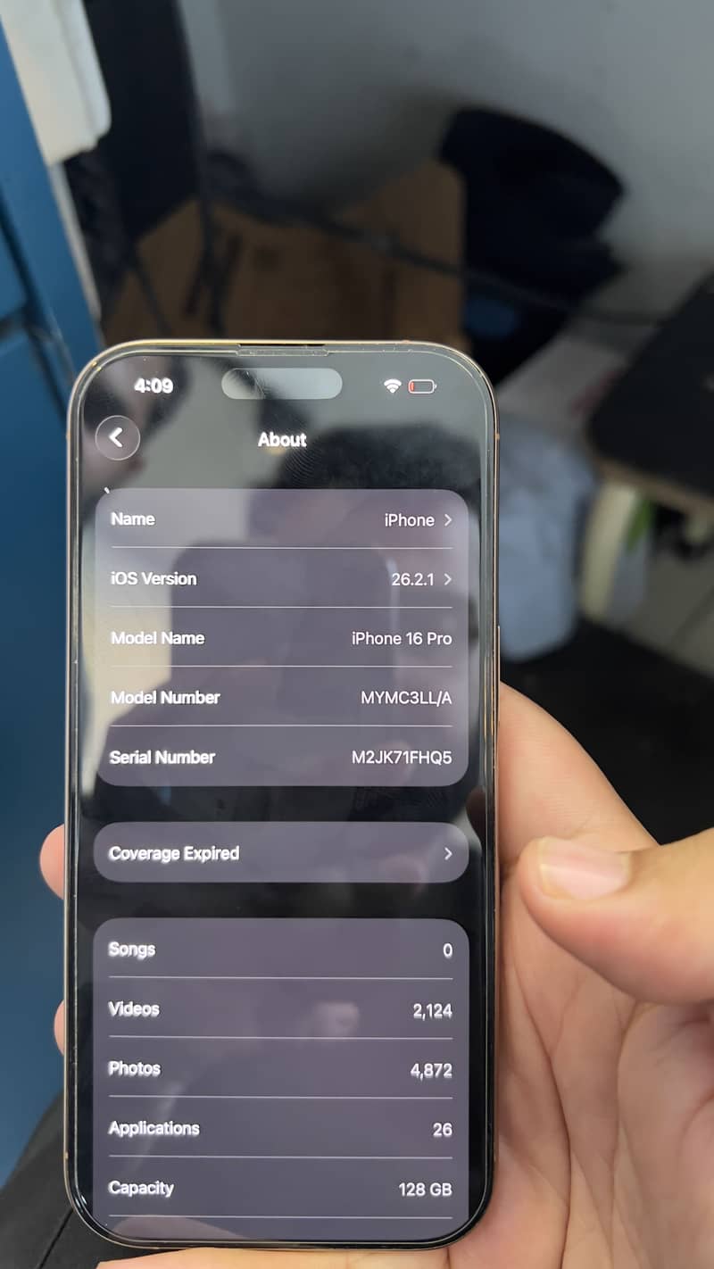 Apple iPhone 16 Pro 3