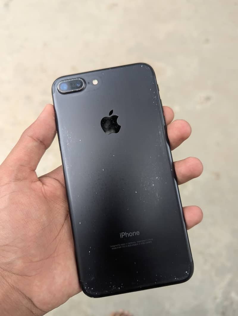 Apple iPhone 7 Plus 2