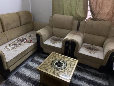 5 seater sofa with table