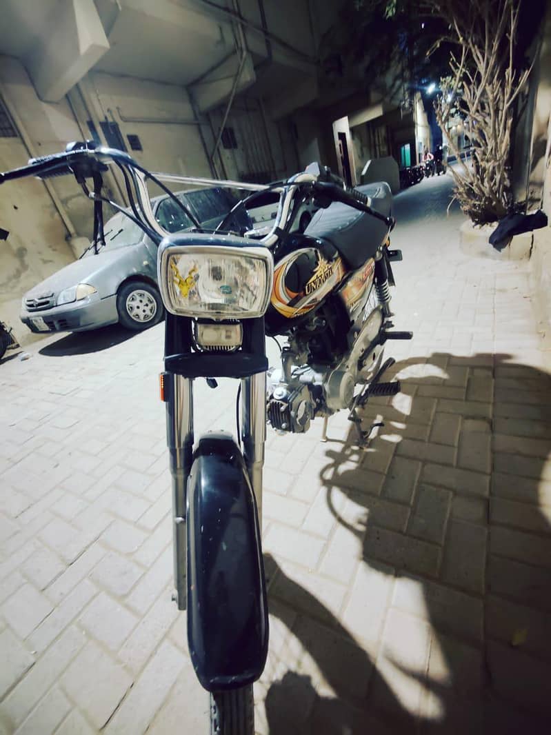 Unique CD 70 1