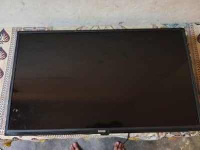 LCD urgent sale