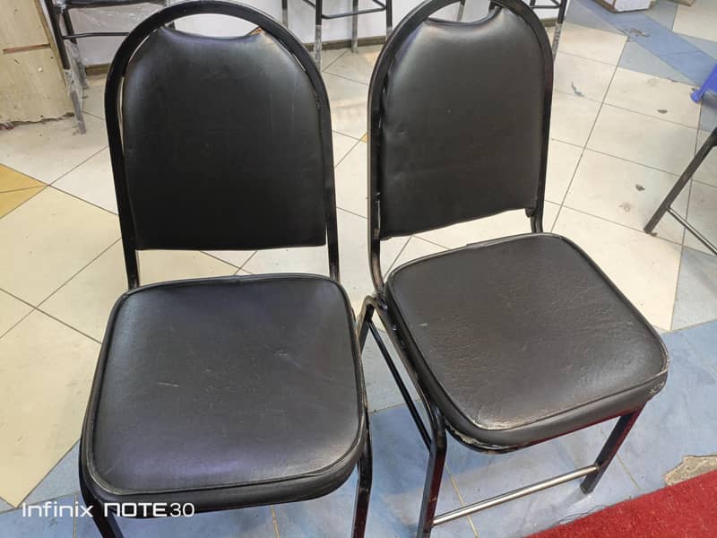 Sofa& chairs 1
