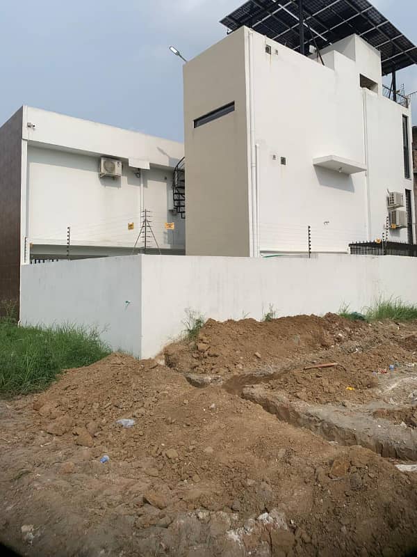 Plot for Sale 0