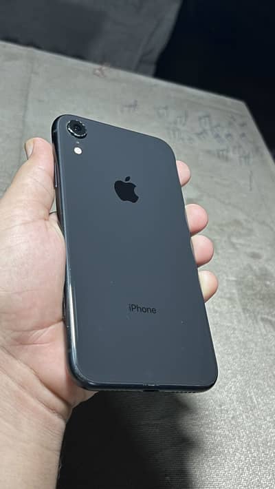 Apple iPhone XR