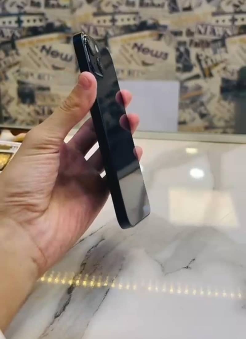 Apple iphone 13 with sim time 4