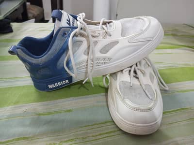 Warriors shoes size 41-42