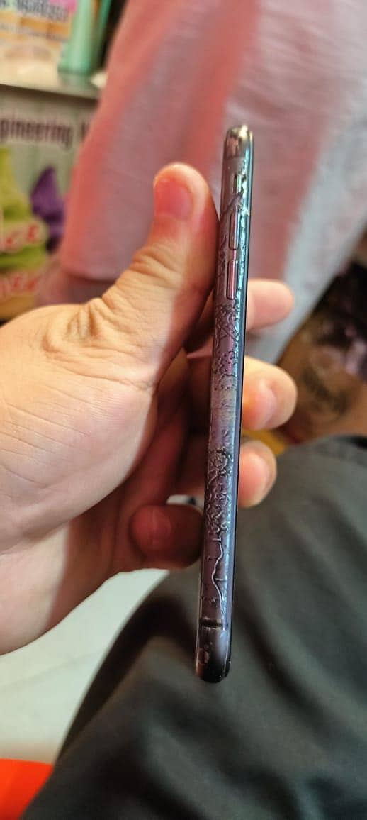 Apple iPhone X 5