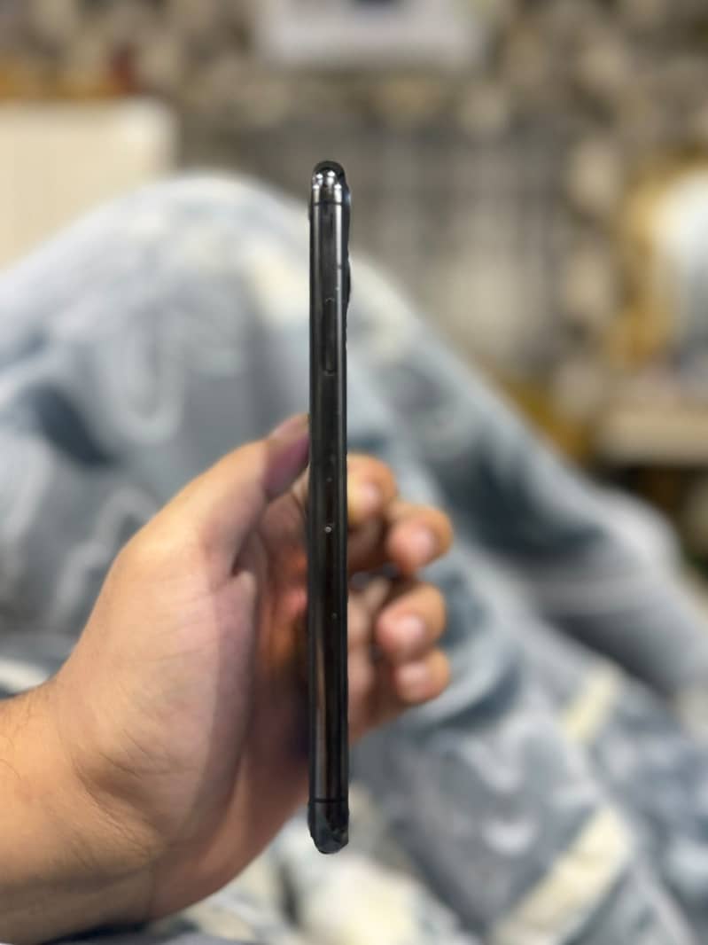 iPhone 11 Pro Max 3