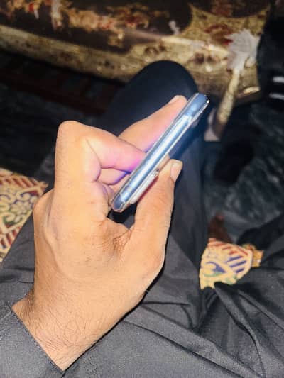 Vivo V21e