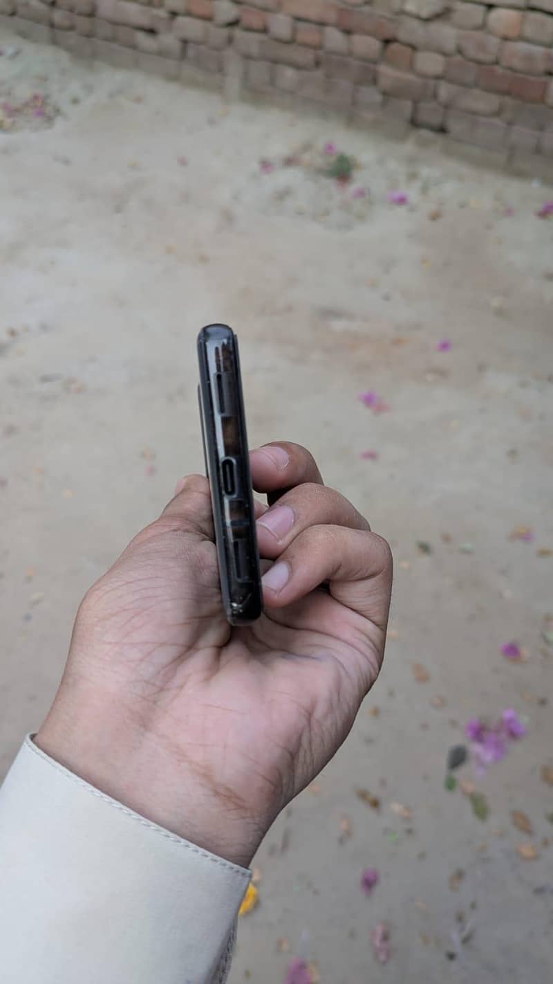 Google Pixel 6a 4
