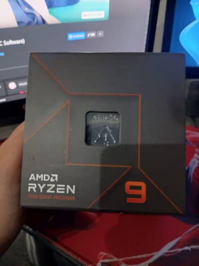 Ryzen 9 7950x CPU open box like new 1 month used