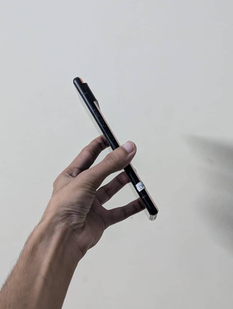 Pixel 6 8/256 4