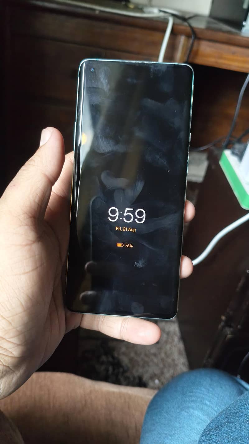 one Plus 8 pro 2