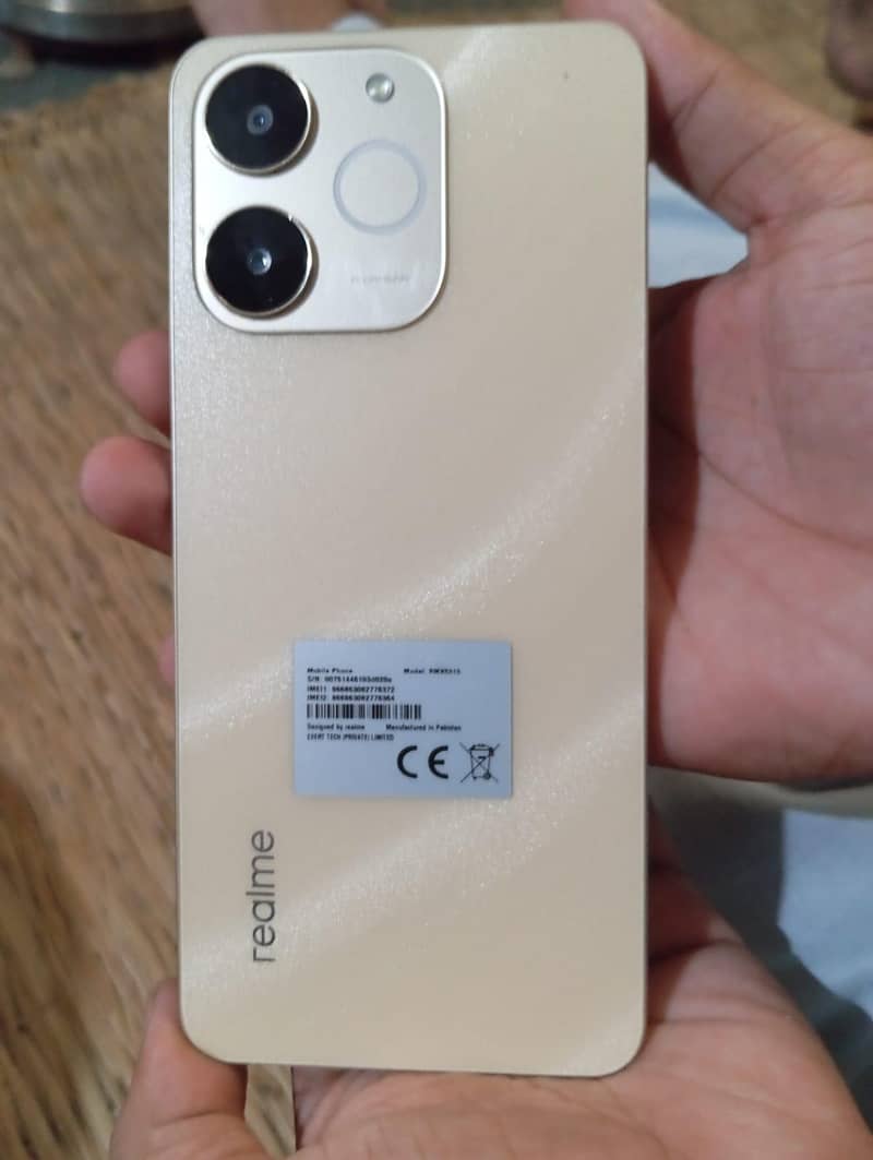 Realme  Model note 70 1
