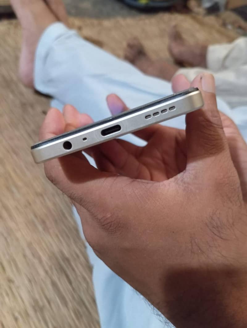Realme  Model note 70 3