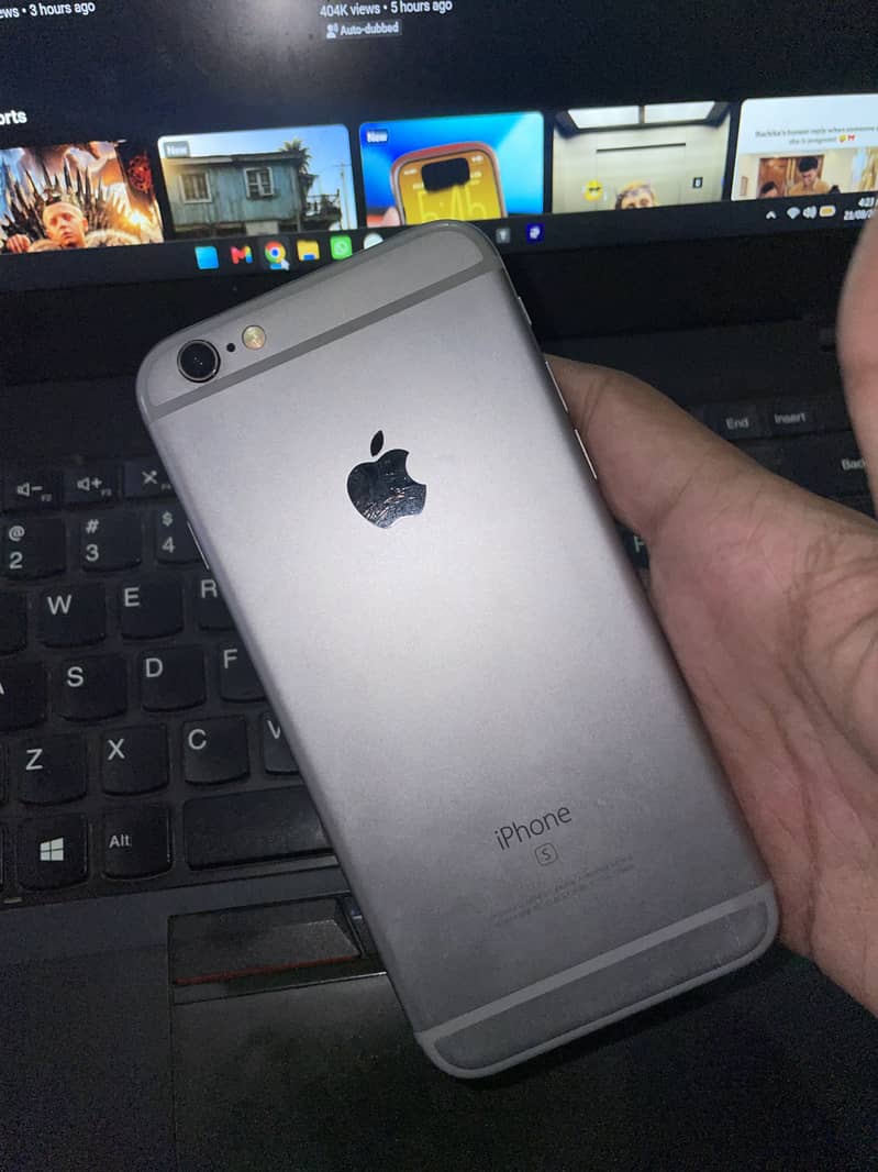 Apple iPhone 6S 1