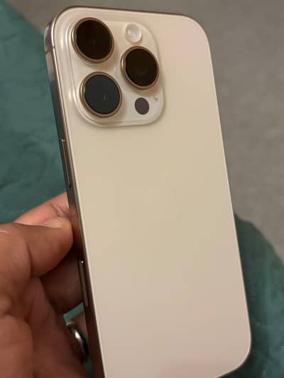 Apple iPhone 16 Pro Max