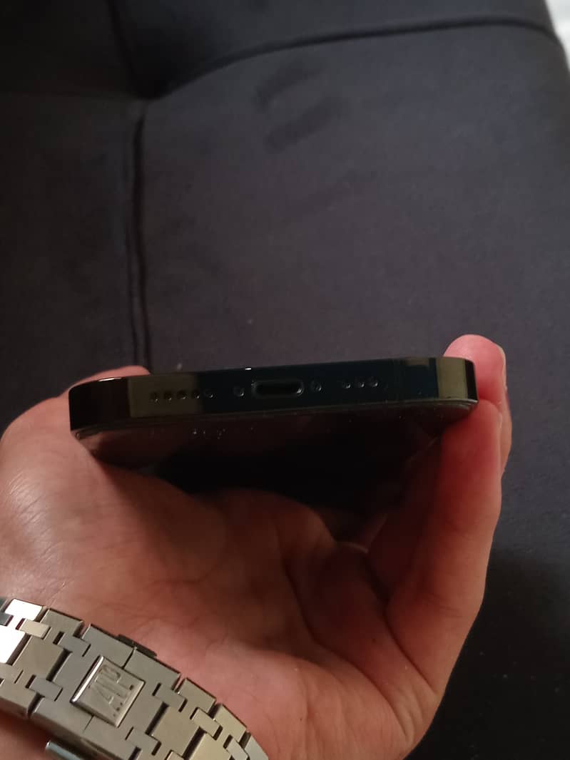 Apple iPhone 14 Pro 3