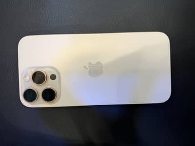 Apple iPhone 16 Pro Max