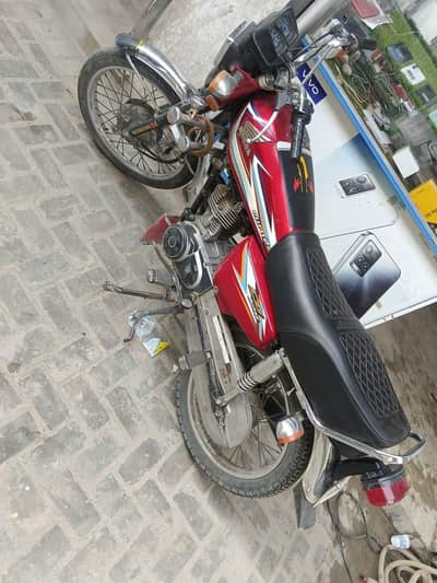 honda 125 brand new condition