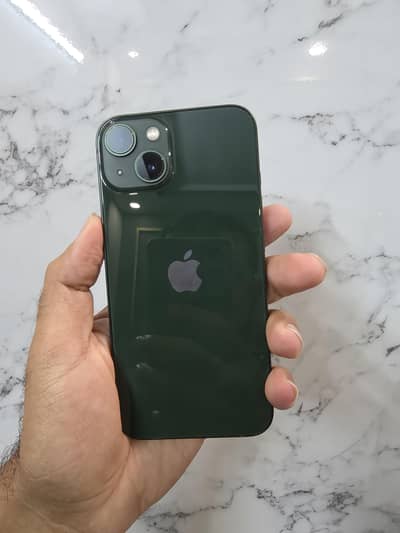 Apple iPhone 13