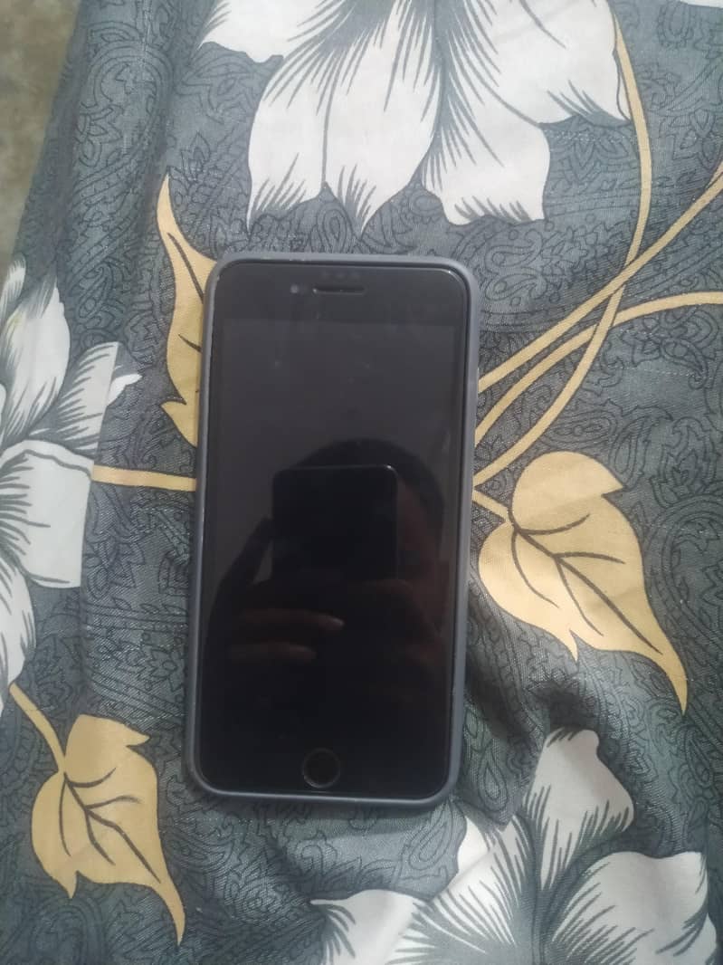 Apple iPhone 7 Plus 2