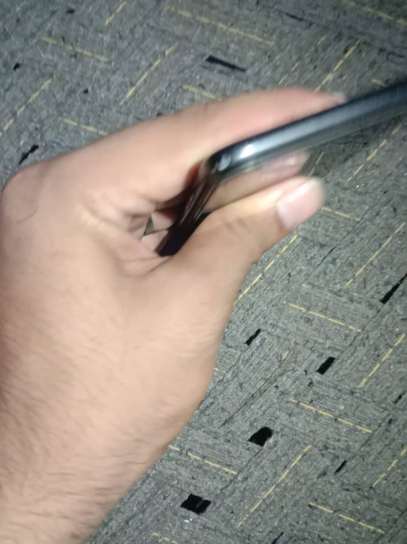 Apple iPhone 7 2