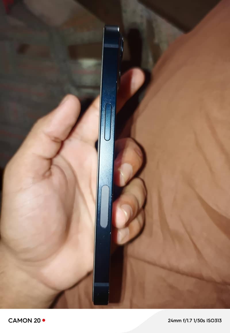 Apple iPhone 13 1