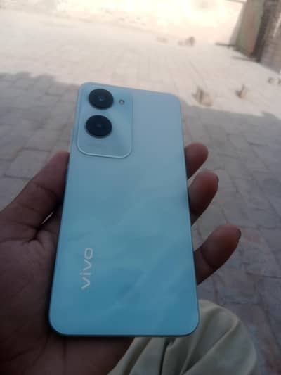 Vivo Y18