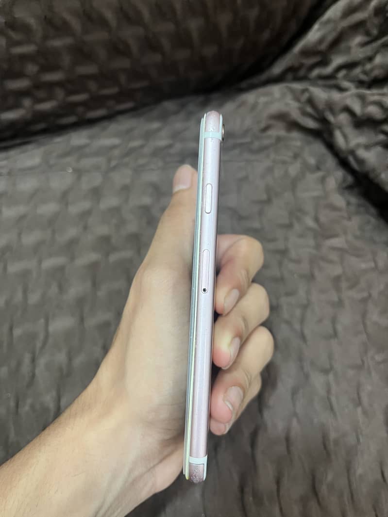 Apple iPhone 6S 1