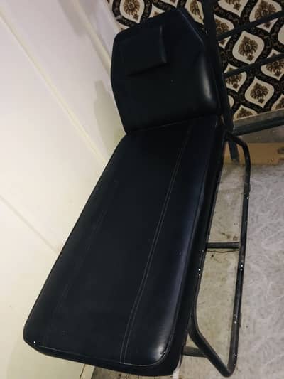 Salon bed Quantity for sell