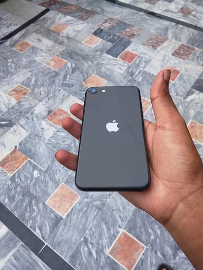 Apple iPhone SE