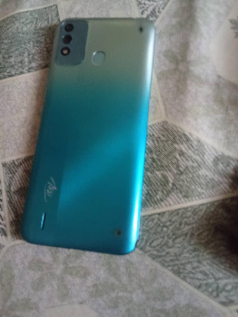 Itel Vision 2s 1