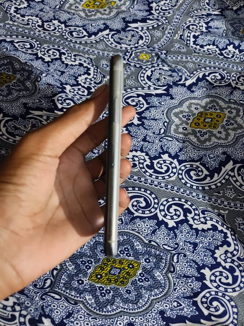Apple iPhone X 2