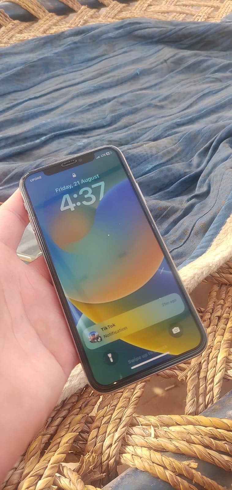Apple iPhone X 5
