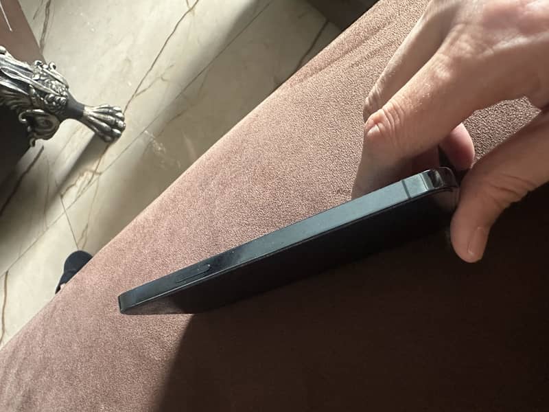 Apple iPhone 12 Pro 1