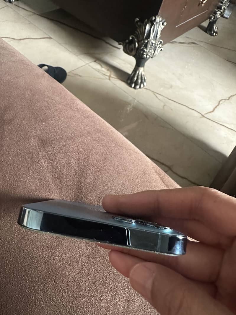 Apple iPhone 12 Pro 4
